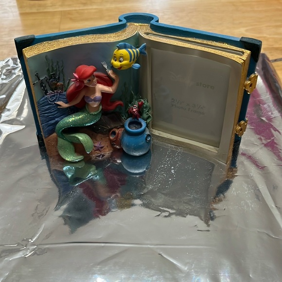 Collectors Item, Ariel, Little Mermaid Book Phot Frame - Picture 1 of 4